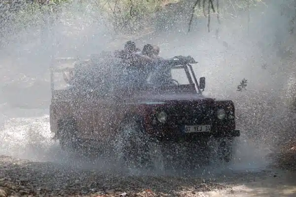 Jeep Safari at Taurus 4